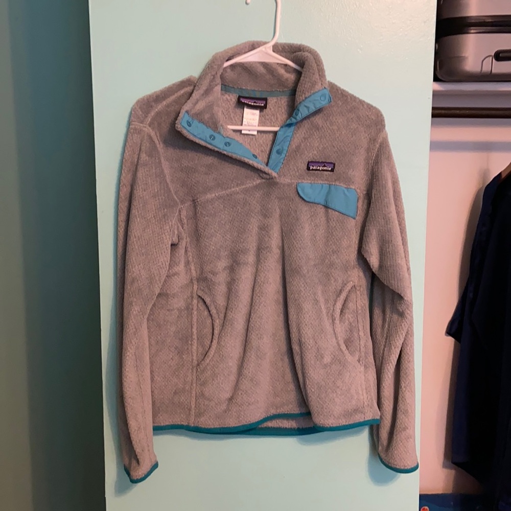 Patagonia Grey and Blue Quarter Button Up